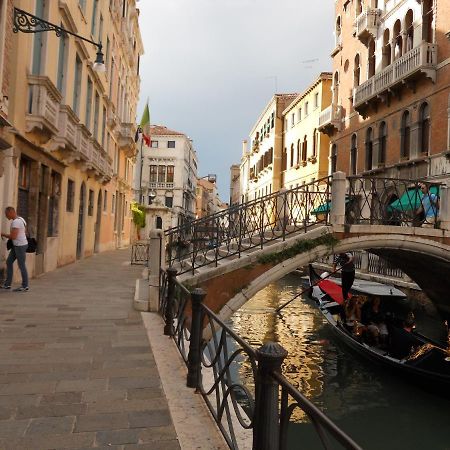 Ca Della Musica Venezia Santa Croce Lejlighed Eksteriør billede